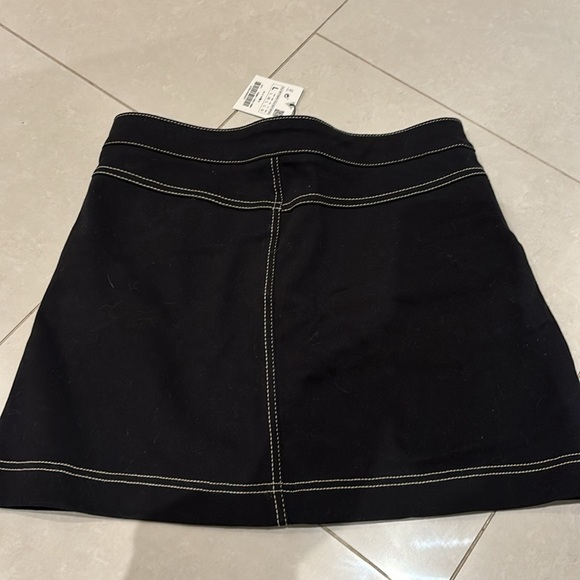 Zara black skirt with white stitching NWT - Picture 4 of 4